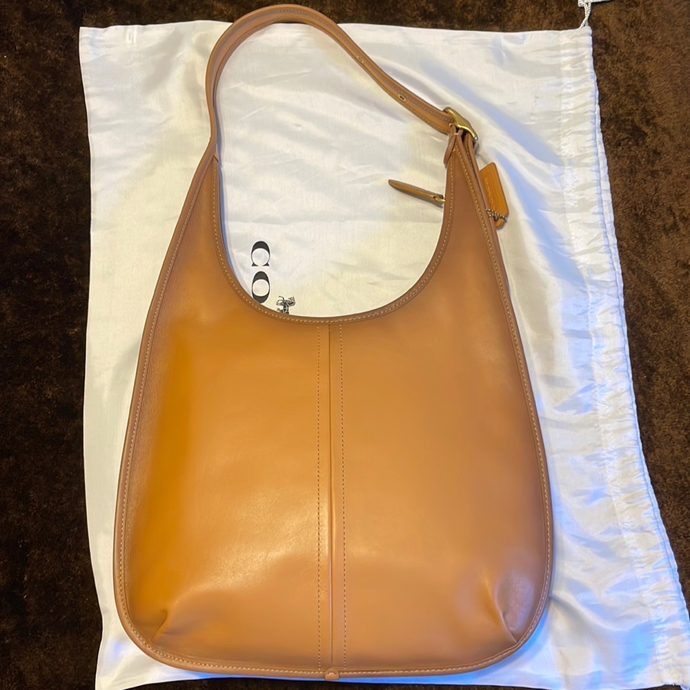 Coach Ergo 33 Natural color.